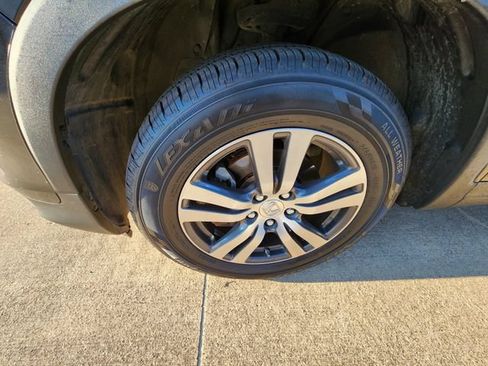 Used 2018 Honda Pilot EX-L image 9