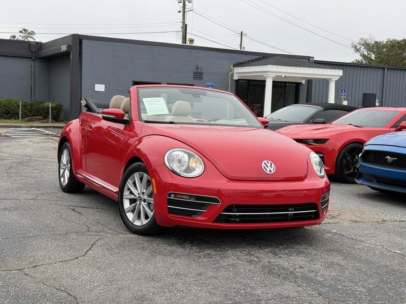 Used 2017 Volkswagen Beetle 1.8T SE FWD image 2