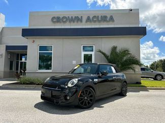 Used 2021 MINI Cooper S image 1