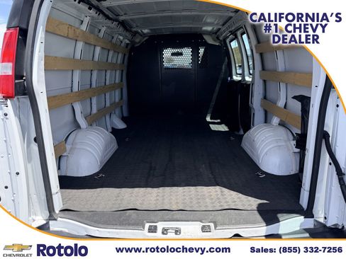 Used 2025 Chevrolet Express 2500 w/ Driver Convenience Package RWD image 12