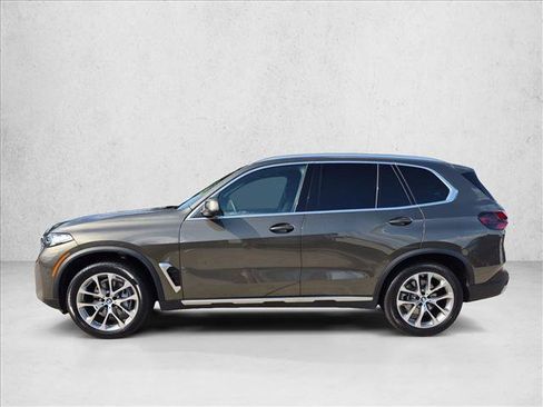 Used 2026 BMW X5 xDrive40i AWD/4WD image 9