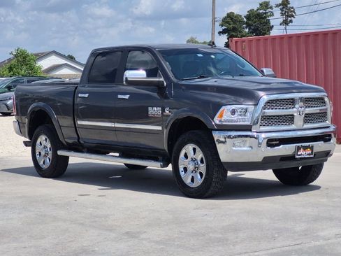 Used 2018 RAM 2500 Laramie AWD/4WD image 8