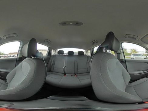 Used 2025 Kia K4 FWD image 41
