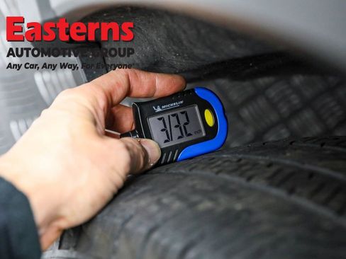 Used 2022 Ford Explorer Limited image 29