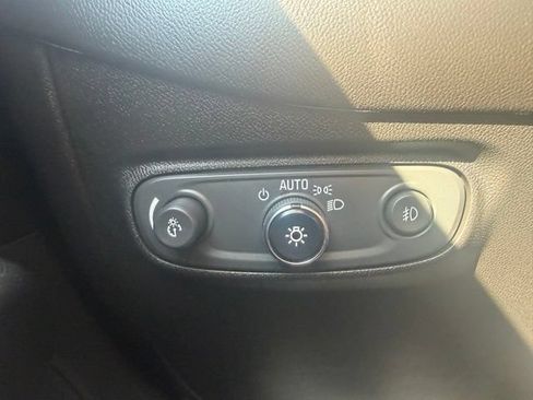 Used 2020 Chevrolet Equinox LT w/ Driver Convenience Package AWD/4WD image 14