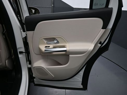 Used 2022 Mercedes-Benz GLA 250 4MATIC image 27