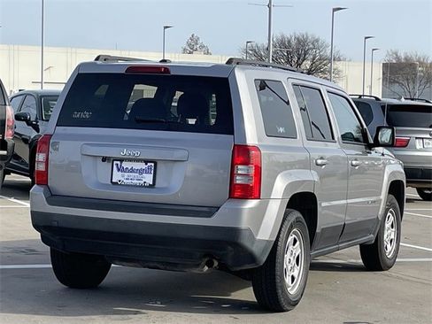 Used 2016 Jeep Patriot Sport w/ Power Value Group image 4
