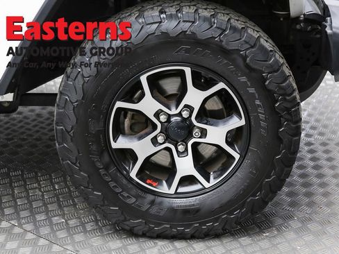 Used 2020 Jeep Wrangler Unlimited Rubicon w/ LED Lighting Group AWD/4WD image 34