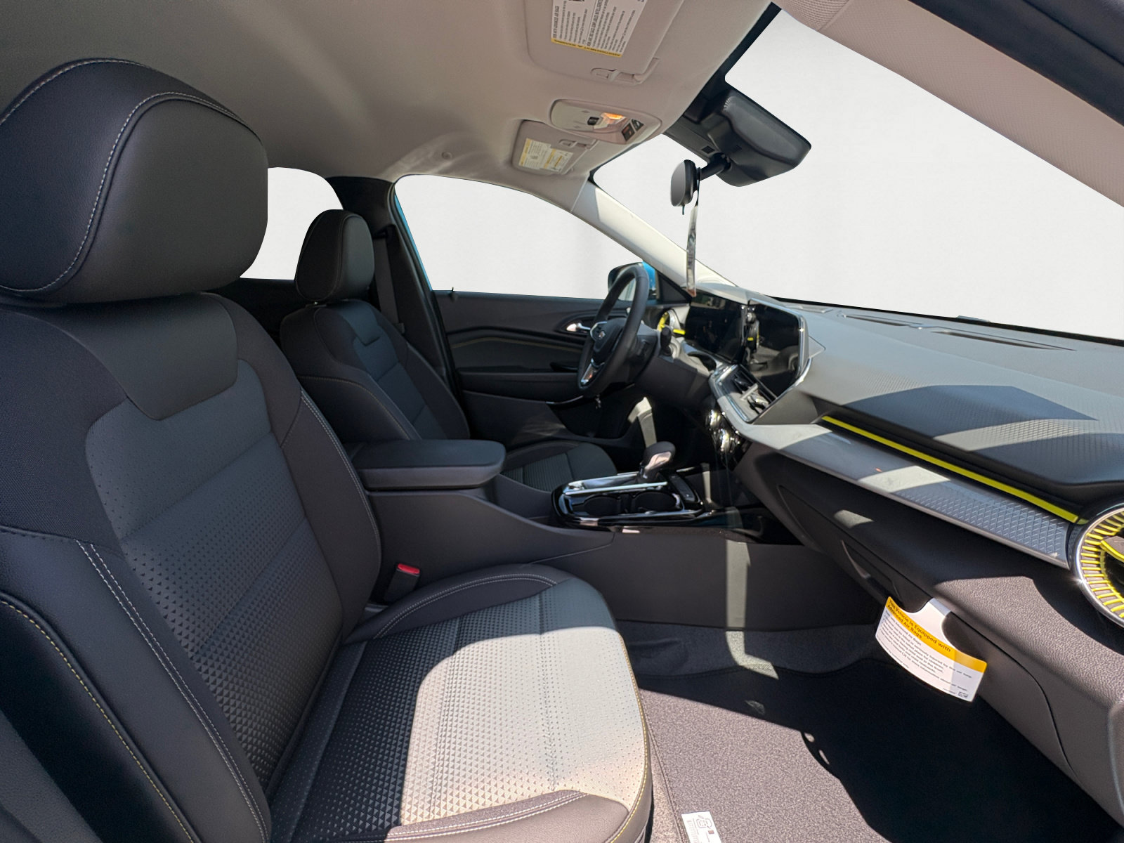 New 2026 Chevrolet Trax LT w/ Driver Confidence Package FWD image 16