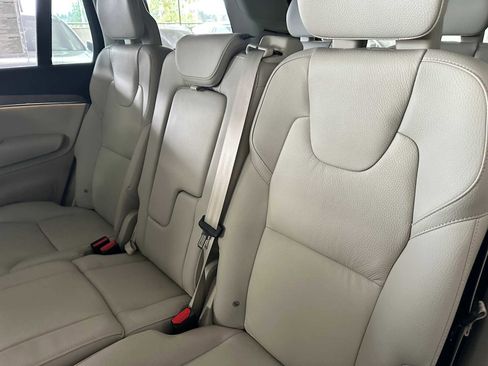 Used 2023 Volvo XC90 B5 Plus w/ Protection Package Premier image 11