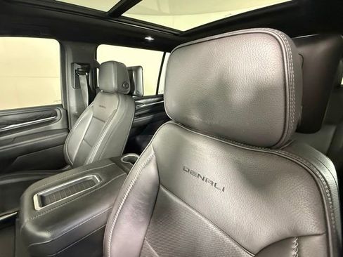 Used 2021 GMC Yukon XL Denali AWD/4WD image 20