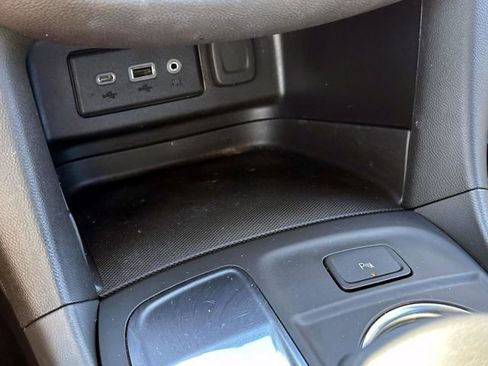 Certified 2024 Chevrolet Equinox LT w/ LPO, Floor Liner Package FWD image 28