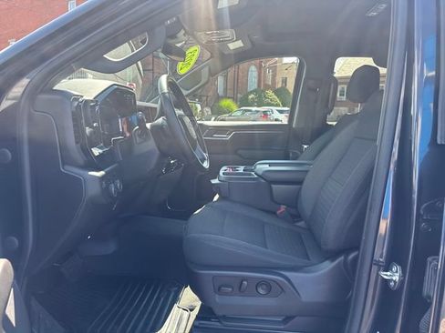 Used 2023 Chevrolet Silverado 1500 LT AWD/4WD image 11