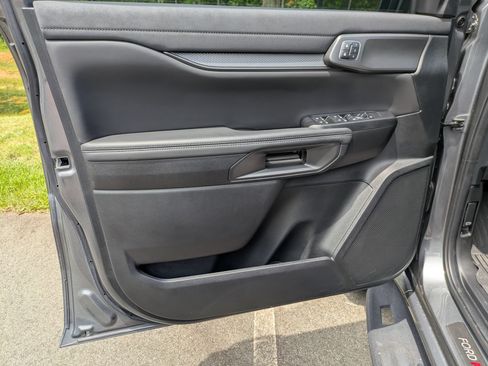 Certified 2025 Ford Ranger Raptor AWD/4WD image 10