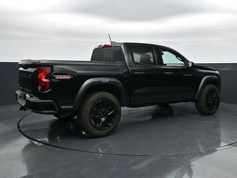 Used 2024 Chevrolet Colorado Trail Boss w/ Advanced Trailering Package AWD/4WD image 2