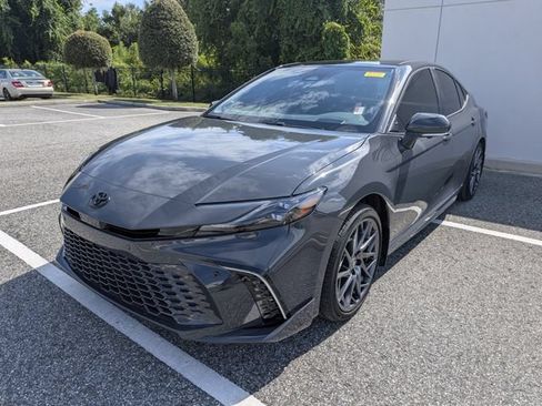 Used 2025 Toyota Camry XSE w/ Premium Plus Package AWD/4WD image 2