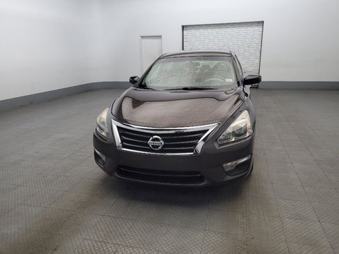 Used 2014 Nissan Altima 2.5 S w/ Display Audio Package image 15