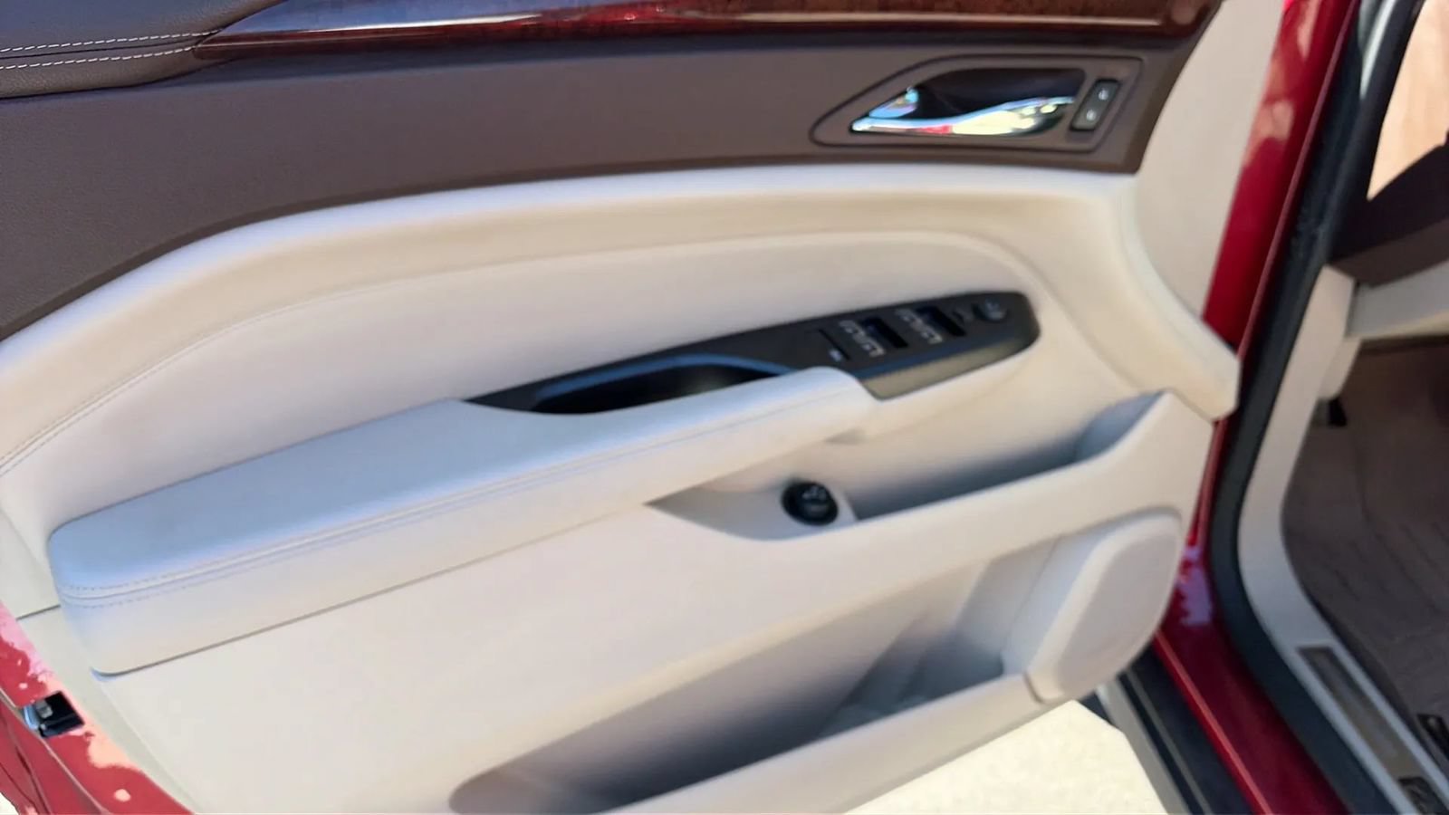 Used 2016 Cadillac SRX Performance w/ Driver Awareness Package FWD image 15