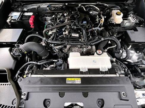 Certified 2024 Toyota Tacoma TRD Off-Road AWD/4WD image 29