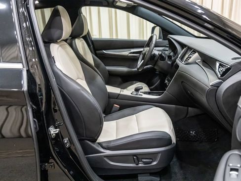 Used 2023 INFINITI QX55 Luxe w/ Cargo Package AWD/4WD image 11