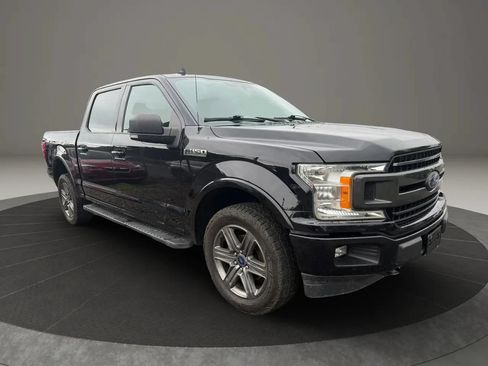 Used 2020 Ford F150 XLT w/ Equipment Group 302A Luxury AWD/4WD image 3