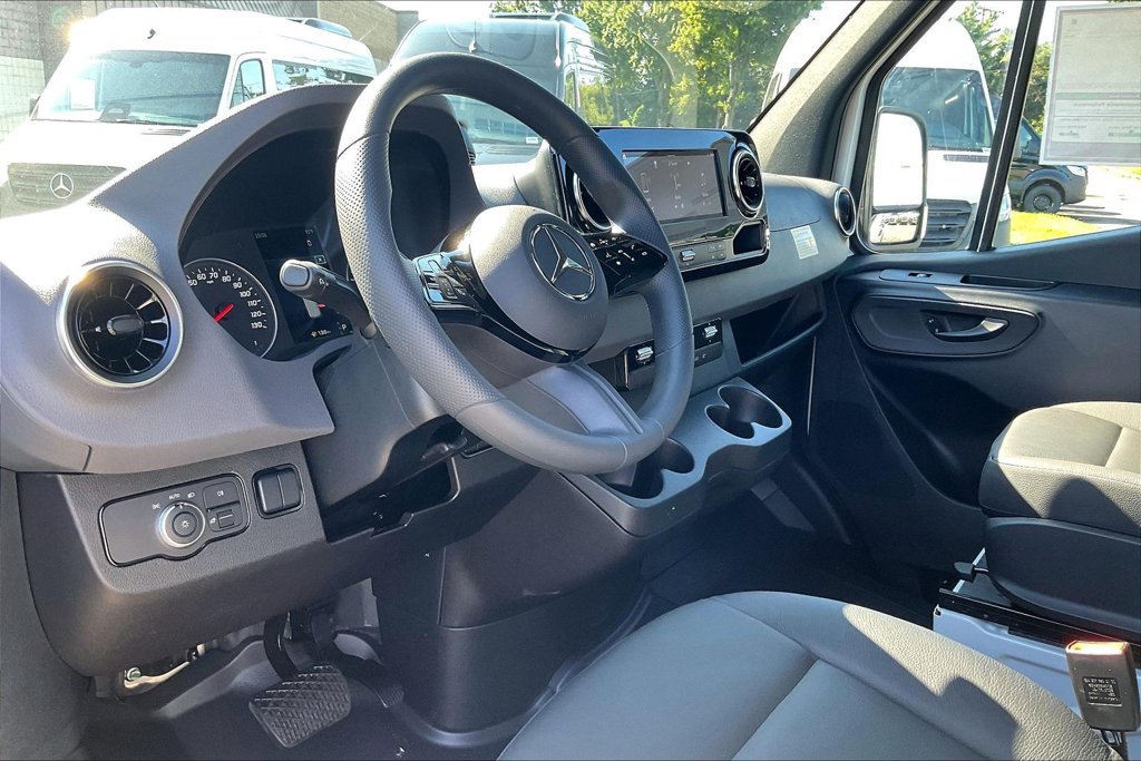 New 2026 Mercedes-Benz Sprinter 2500 image 6