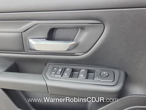 New 2026 RAM 1500 Express AWD/4WD image 30
