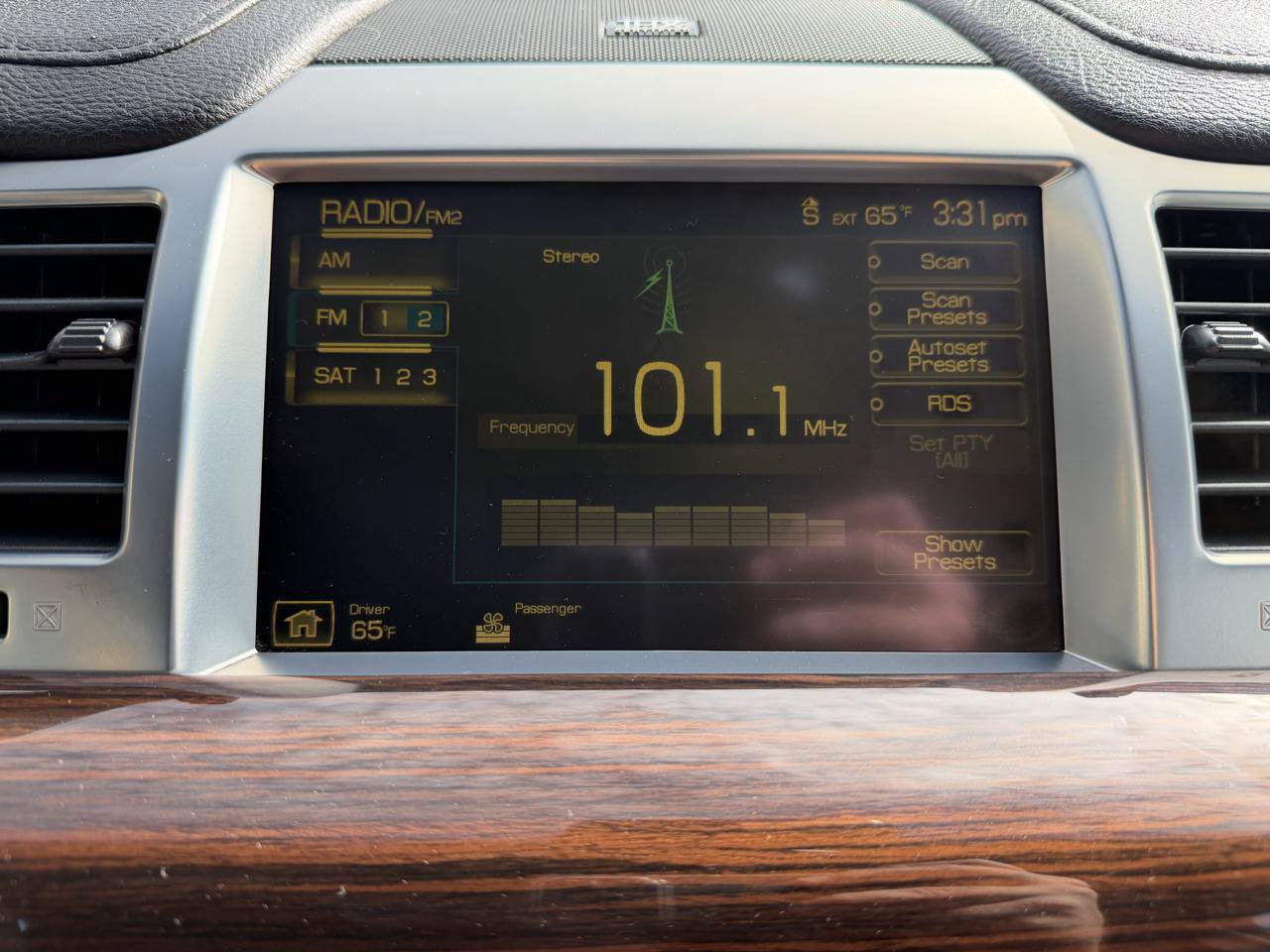 Used 2009 Lincoln MKS AWD image 37
