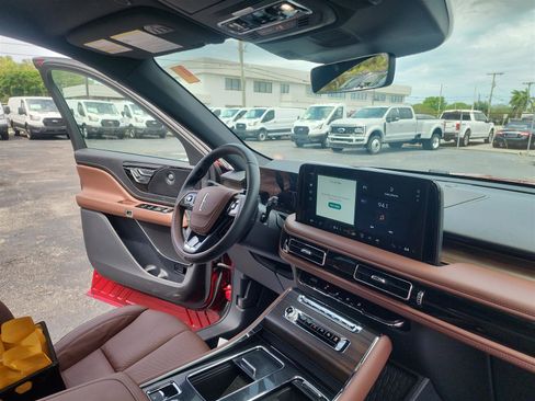 New 2025 Lincoln Aviator Reserve w/ Illumination Package image 22
