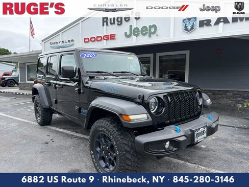 Used 2023 Jeep Wrangler Unlimited w/ Sun & Screen Package AWD/4WD image 1