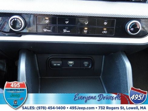 Used 2023 Kia Sportage LX AWD/4WD image 24
