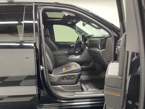 Used 2025 GMC Sierra 1500 AT4 w/ AT4 Premium Package image 25