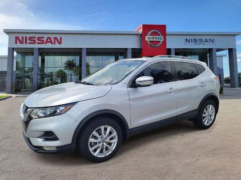 Certified 2022 Nissan Rogue Sport SV FWD image 9