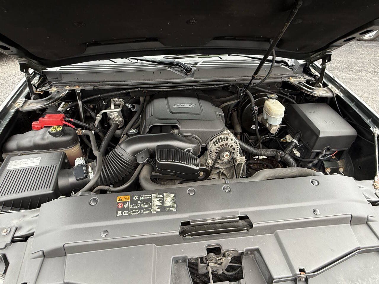 Used 2013 Chevrolet Avalanche LS AWD/4WD image 29
