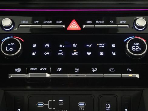 Used 2024 Hyundai Santa Fe Calligraphy AWD/4WD image 57
