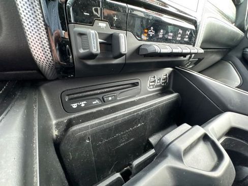 Used 2019 RAM 1500 Limited AWD/4WD image 23