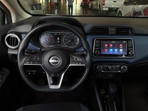 Used 2025 Nissan Versa SV FWD image 13