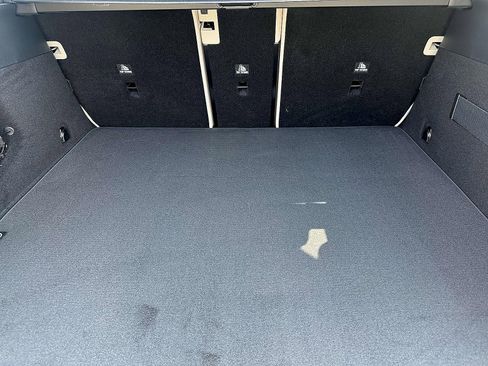 Certified 2025 Mercedes-Benz GLC 300 4MATIC image 6