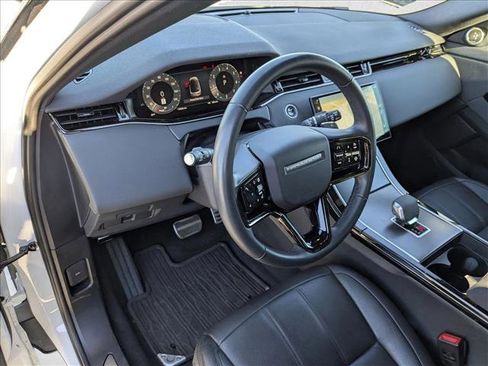 Used 2024 Land Rover Range Rover Evoque Dynamic SE image 9