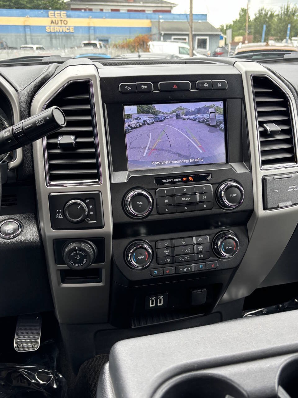 Used 2020 Ford F150 Lariat w/ Equipment Group 501A Mid AWD/4WD image 22