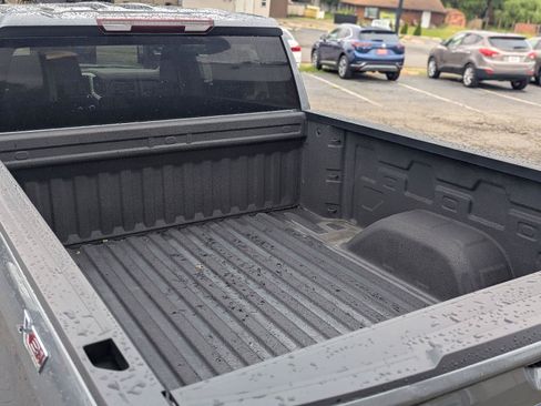 Used 2021 GMC Sierra 1500 Elevation w/ X31 Off-Road Package AWD/4WD image 18