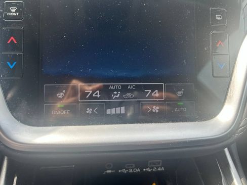 Certified 2023 Subaru Outback Limited AWD/4WD image 7