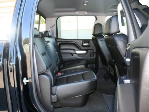 Used 2017 Chevrolet Silverado 1500 LTZ Z71 w/ LTZ Plus Package AWD/4WD image 24