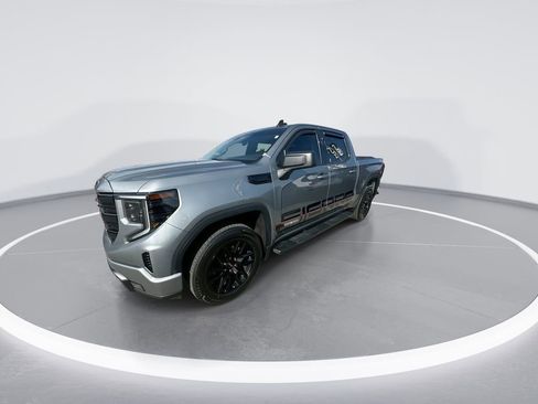 Used 2023 GMC Sierra 1500 Elevation image 4