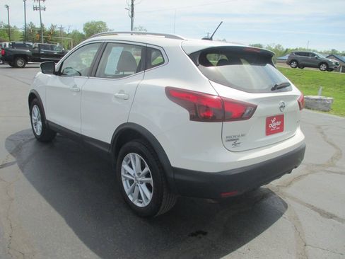Used 2017 Nissan Rogue Sport SV w/ SV All-Weather Package image 7