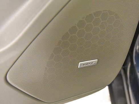 Used 2017 Cadillac XT5 Luxury w/ Driver Awareness Package image 28