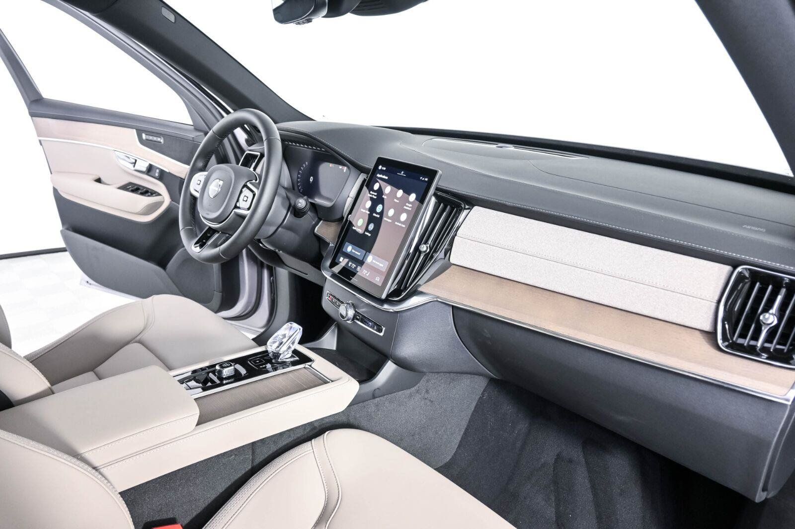 New 2026 Volvo XC90 T8 Core w/ Protection Package Premier AWD/4WD image 23