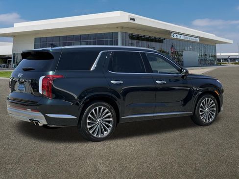 Used 2024 Hyundai Palisade Calligraphy FWD image 11