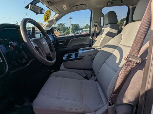 Used 2017 Chevrolet Silverado 1500 Custom w/ LPO, Street Package RWD image 10