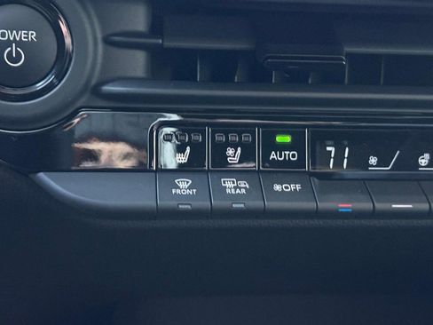 New 2026 Toyota Crown Platinum image 19